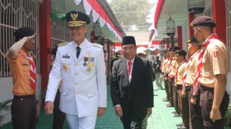 Viral, Gubernur Jateng Ganjar Pranowo Tinjau Sosialisasi Covid-19