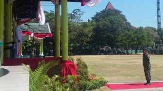 Pimpin Upacara HUT RI ke-74, Ini Harapan Bupati Bondowoso