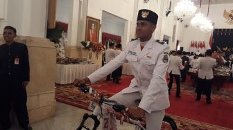 Cerita Anggota Paskibraka Asal Bekasi Usai Dapat Hadiah Sepeda dari Jokowi