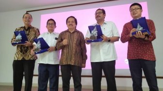 Kominfo Gandeng Smartfren Uji Coba Jaringan 5G untuk Industri