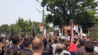 Keberatan soal Ganjil Genap, Sopir Taksi Online Geruduk Kantor Anies