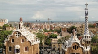 Cantiknya Potret Taman Park Guell, Satu Lagi Karya Monumental Antoni Gaudi