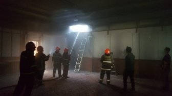 Diduga Korsleting Listrik, Bagian Hotel Savoy Homann Bandung Terbakar