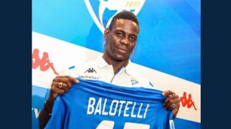 Lakukan Tindakan Indisipliner, Balotelli Absen Saat Brescia Lawan Roma