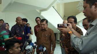 LIVE STREAMING : Wapres Jusuf Kalla Jawab Isu Terkini 27 Agustus 2019