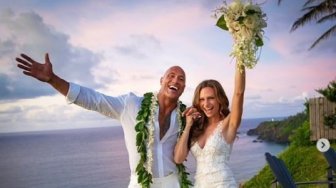 Menikah dengan Dwayne Johnson, Mewahnya Gaun Lauren Hashian Curi Perhatian