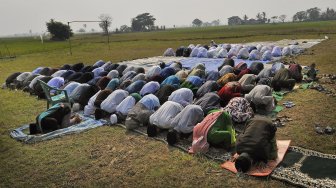 Kemarau Panjang, Warga Serang Salat Minta Hujan