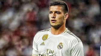 Disebut Bakal Dipinjamkan ke Klub Lain, Luka Jovic Malah Tertawa