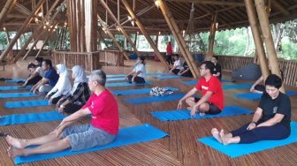 Yoga Pengantar Trekking dan Jumpa Orangutan di  TN Gunung Leuser