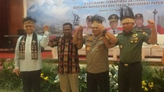 Pasca Kerusuhan, Anies Kumpulkan Orang Papua di Polda Metro Jaya