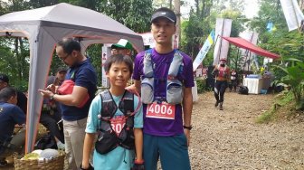 Anak Asal Jepang Jadi Peserta Termuda Situ Gunung Trail Run di Kelas 21K