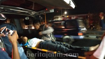 Pikap Penjual Tahu Bulat Digoreng Dadakan Tabrak Truk, Kernet Tergencet