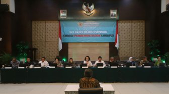 Suasana tes wawancara dan uji publik Calon Pimpinan Komisi Pemberantasan Korupsi (Capim KPK) periode 2019-2023 di Kementerian Sekretariat Negara, Jakarta, Selasa (27/8). [Suara.com/Arya Manggala]