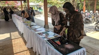 Rumah Budaya Kratonan Solo Pamerkan Buku Terpanjang di Dunia