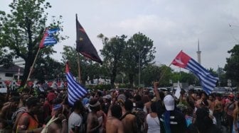 Mahasiswa Papua Pengibar Bintang Kejora di Depan Istana Merdeka Ditangkap