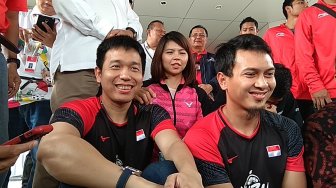 Sebelum Kembali Tancap Gas, Hendra / Ahsan Rehat Sejenak