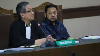 Terpidana kasus e-KTP Setya Novanto saat menghadiri sidang pengajuan peninjauan kembali (PK) di Pengadilan Negeri Jakarta Pusat, Rabu (28/8).[Suara.com/Arya Manggala]