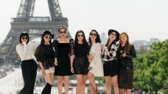 Tampil Memukau, Ini 4 OOTD Artis Cantik Berlatarkan Indahnya Menara Eiffel