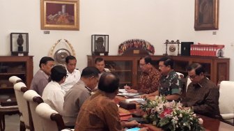 Panggil Panglima TNI dan Kapolri, Jokowi Ratas Bahas Penanganan di Papua