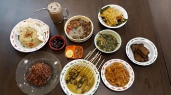 Sajian Makanan Minang untuk Vegan, Sate Tahu dan Jamurnya Bikin Nagih