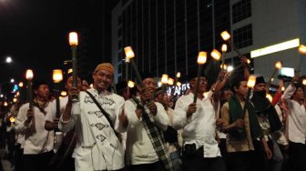 Cara Membuat Lampu Obor Elektrik untuk Pawai 1 Muharram, Aman untuk Anak-anak