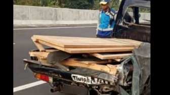 Laka di Tol Ngawi Disebut Ada Unsur Mistis, Warganet: Paling Cuma Ngantuk