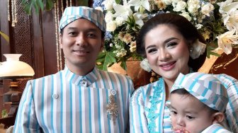 Baru Lahir, 4 Potret Anak Kedua Vicky Shu dengan Pipi Chubby yang Gemesin