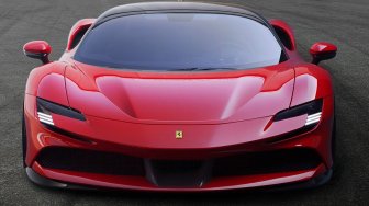 Ferrari Keberatan Menambah Bobot Mobil untuk Teknologi Hybrid