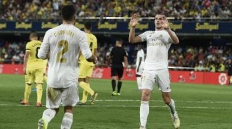 Real Madrid Sedang Bertanding, Gareth Bale Malah Asyik Main Botol