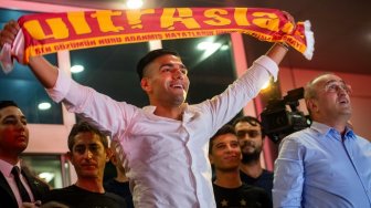 Gabung Galatasaray, Radamel Falcao Disambut 25 Ribu Fans di Istanbul