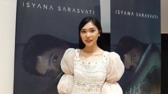 Isyana Sarasvati: Makeup Boleh Biasa Saja, Tapi Rambut Harus Kece