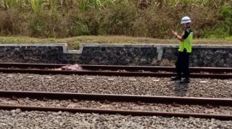 Sempat Alami Gangguan Jiwa, Tukang Parkir Ini Tabrakan Diri ke Kereta Api