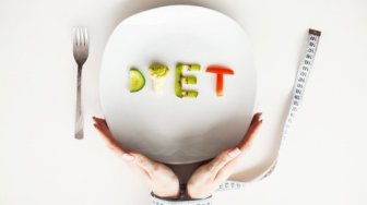 Membongkar Delapan Mitos Diet Pengganti Makanan