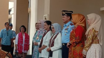 Perpisahan Kabinet Kerja, Adu Gaya Iriana Jokowi dan Mufidah Jusuf Kalla