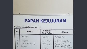 Terlalu Jujur, Alasan Terlambat di Papan Kejujuran Ini Bikin Ngakak