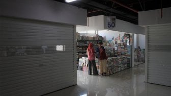 Suasana Pasar Buku Kenari yang masih sepi pengunjung di Jakarta, Selasa (10/9). [Suara.com/Angga Budhiyanto]