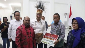 Mensos Salurkan Rp 7,3 Miliar untuk Korban Kerusuhan di Papua