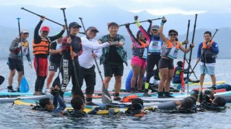 Bupati Trenggalek Ajak Komunitas Stand Up Paddle Indonesia Eksplor Teluk
