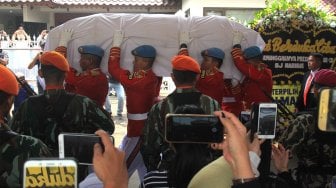 Keluarga Serahkan Jenazah BJ Habibie kepada Negara