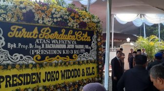 LIVE STREAMING: Upacara Pelepasan Jenazah Habibie