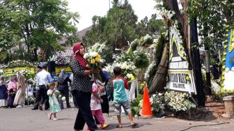 Tak Ada Keluarga Cendana Datang Melayat dan Tahlilan Sejak Habibie Wafat