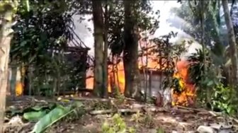Kebakaran Hebat di Baduy, 40 Rumah Hangus dan Satu Warga Terbakar