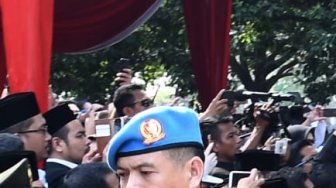 Antarkan Almarhum Habibie Ke TMP, Jokowi: Selamat Jalan Sang Pionir