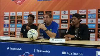 Pelatih Persib Bandung Puas dengan Hasil Imbang Lawan Tira-Persikabo