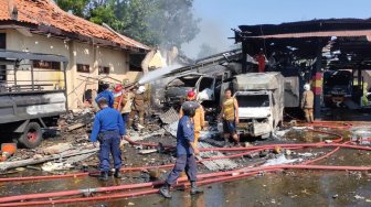 1 Jam Mencekam Ledakan Gudang Amunisi Sisa Perang di Mako Brimob Semarang