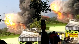 Detik-detik Ledakan di Gudang Peluru Srondol Semarang