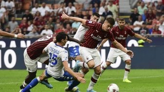 Kalahkan Verona, AC Milan Lampaui Rekor Inter Milan