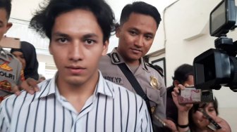 Kata Falcon Pictures Soal Gugatan Rp 4,2 M Terhadap Jefri Nichol