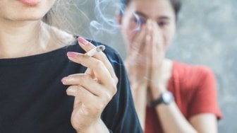 10 Efek Berbahaya yang Mengancam Perokok Pasif