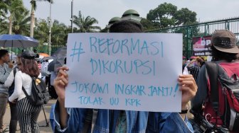 UU KPK Sah! Jokowi Ingkar Janji, Rakyat Terancam Dijajah UU Sendiri